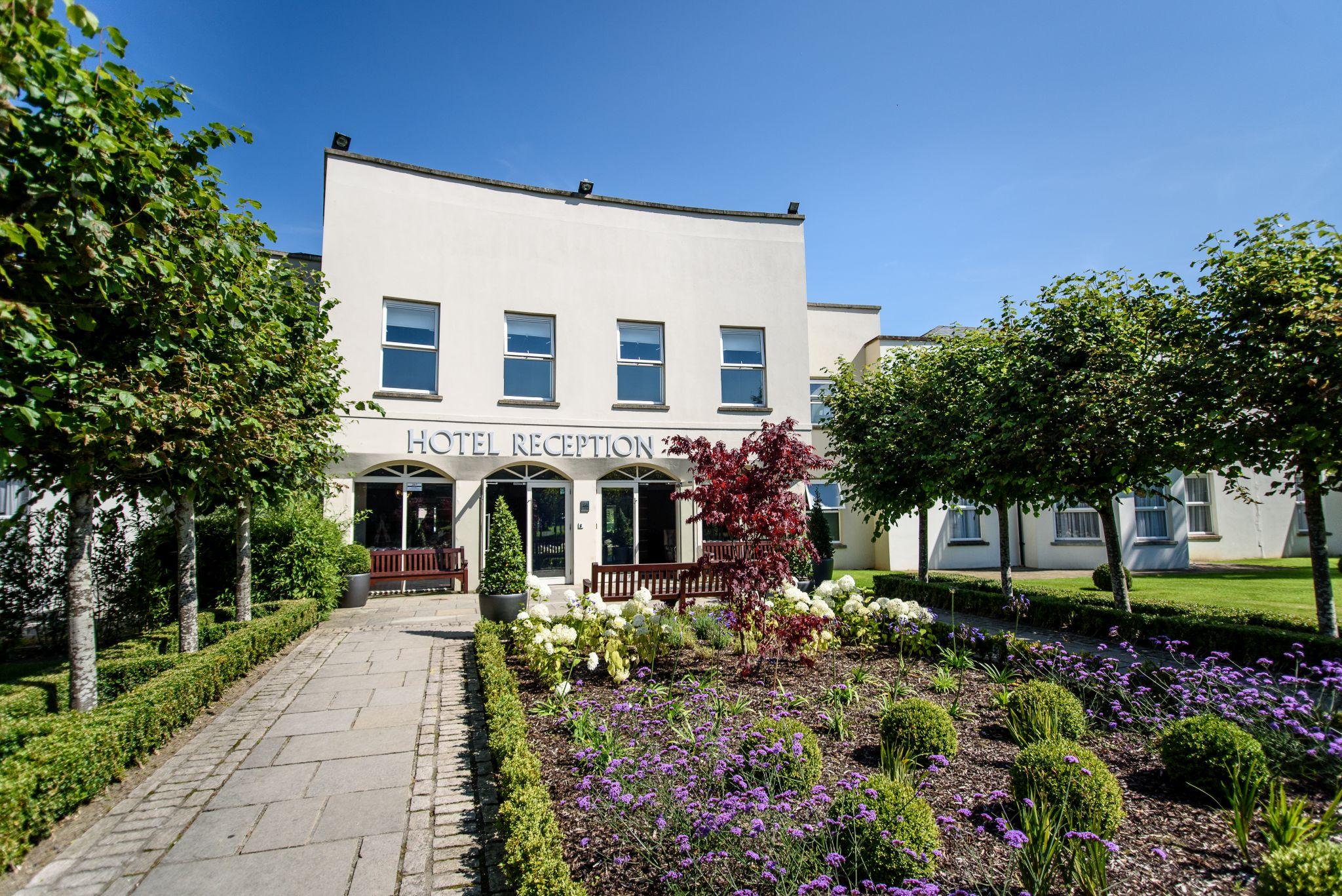 Tulfarris Hotel And Golf Resort Extérieur photo