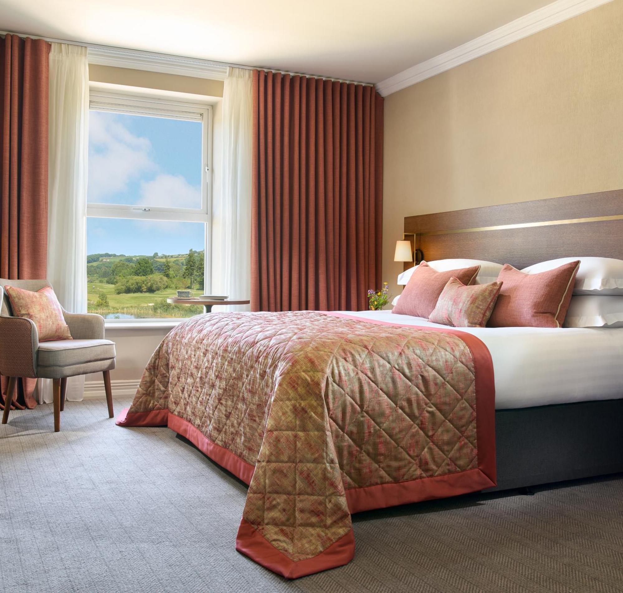 Tulfarris Hotel And Golf Resort Extérieur photo