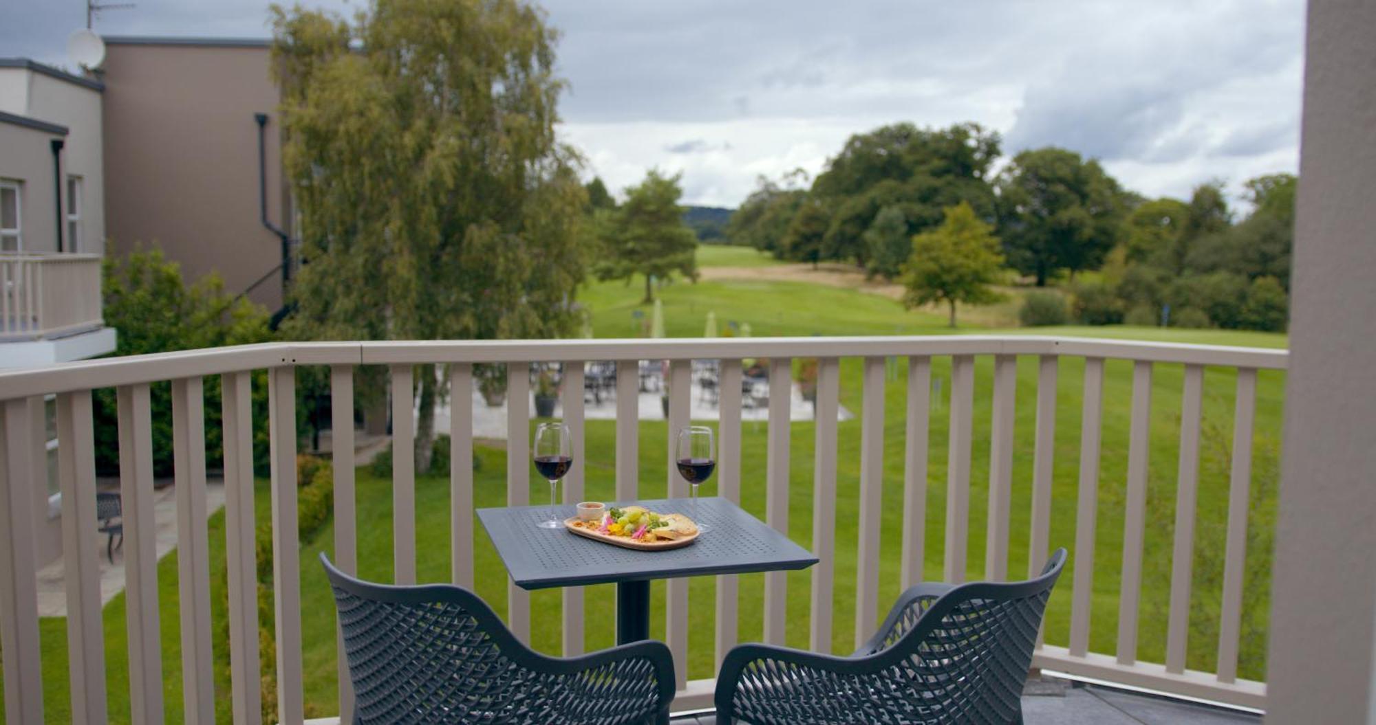 Tulfarris Hotel And Golf Resort Extérieur photo