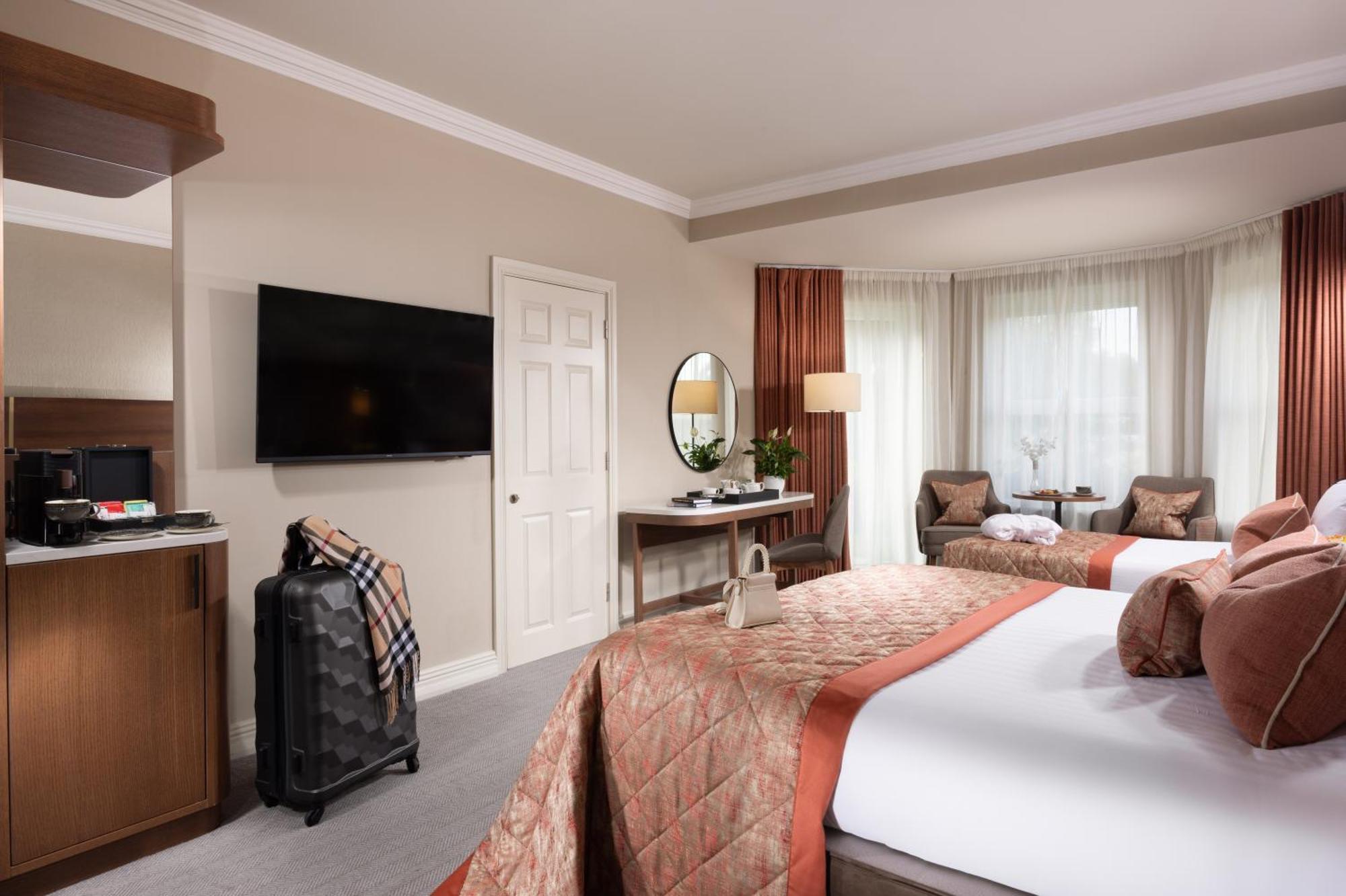 Tulfarris Hotel And Golf Resort Extérieur photo